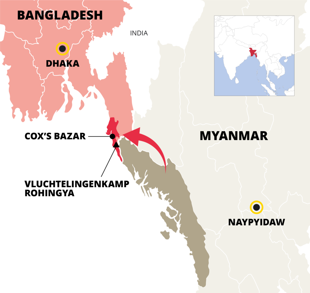 Landkaart van Bangladesh en Myanmar. Het kustgebied in Myanmar, wat grenst aan Bangladesh is ingekleurd. En er gaat een pijl naar de regio Cox Bazar en specifiek het gebied van het vluchtelingenkamp. De kaart laat zien waar het vluchtelingenkamp is op de wereld en in Bangladesh.